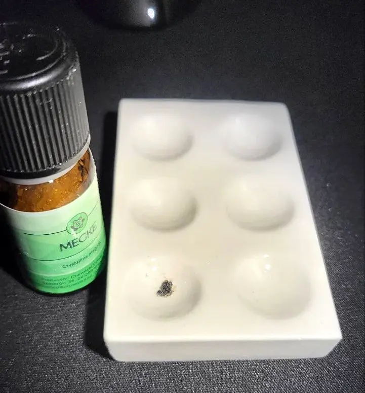 MDMA reagent test kit result (source:Reddit)